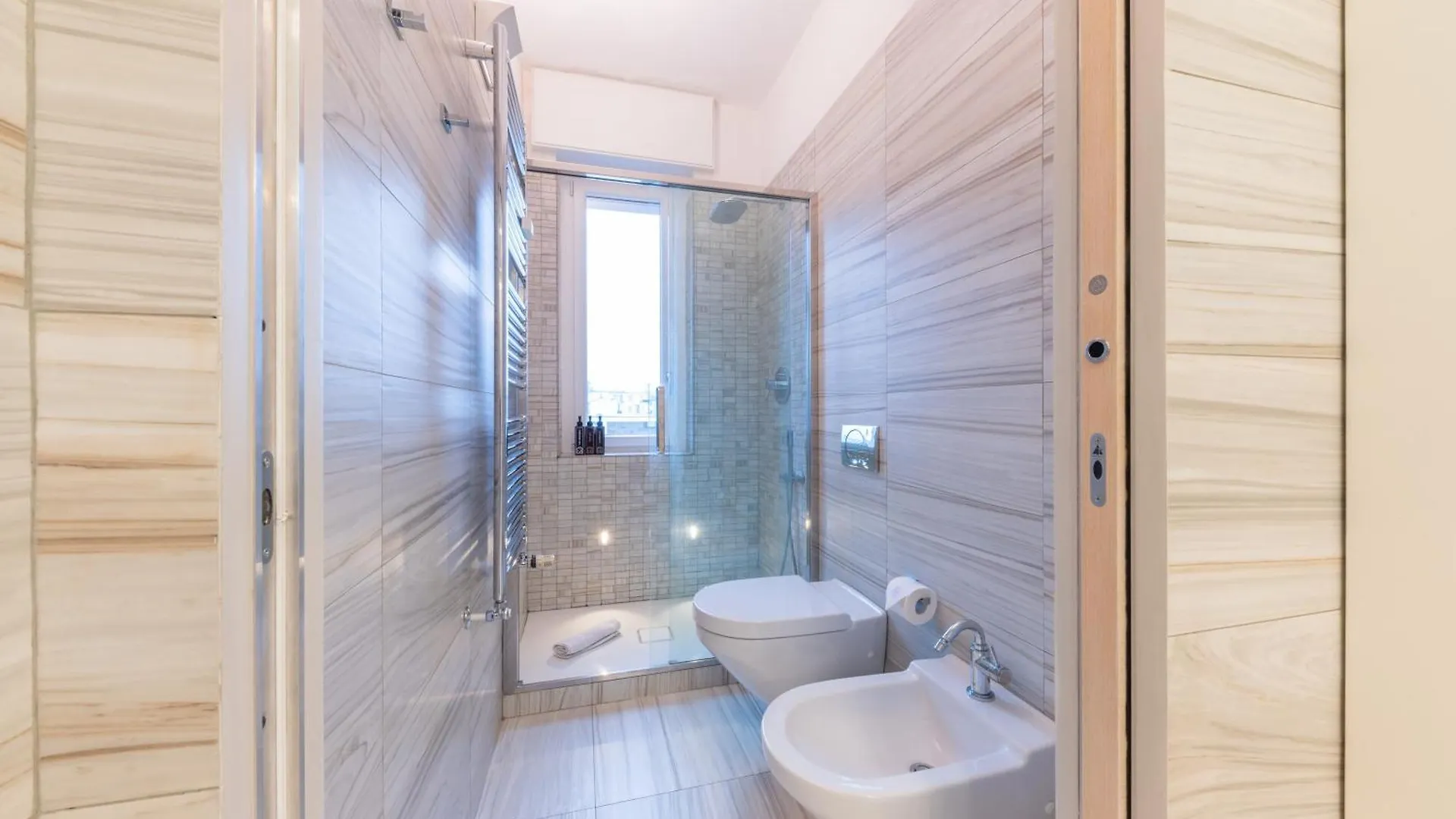 Rego Apartments Panoramic View Top Floor Milan